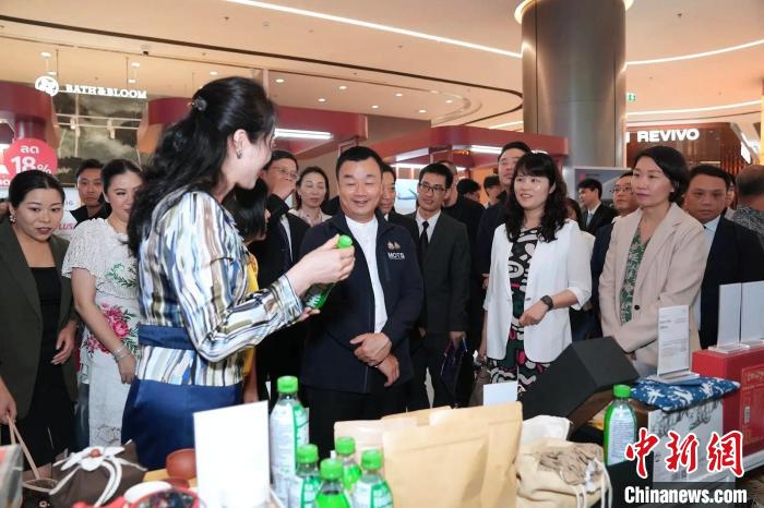 0811c757-89ab-4135-895d-c90dd5bdf77d_zsite.jpg